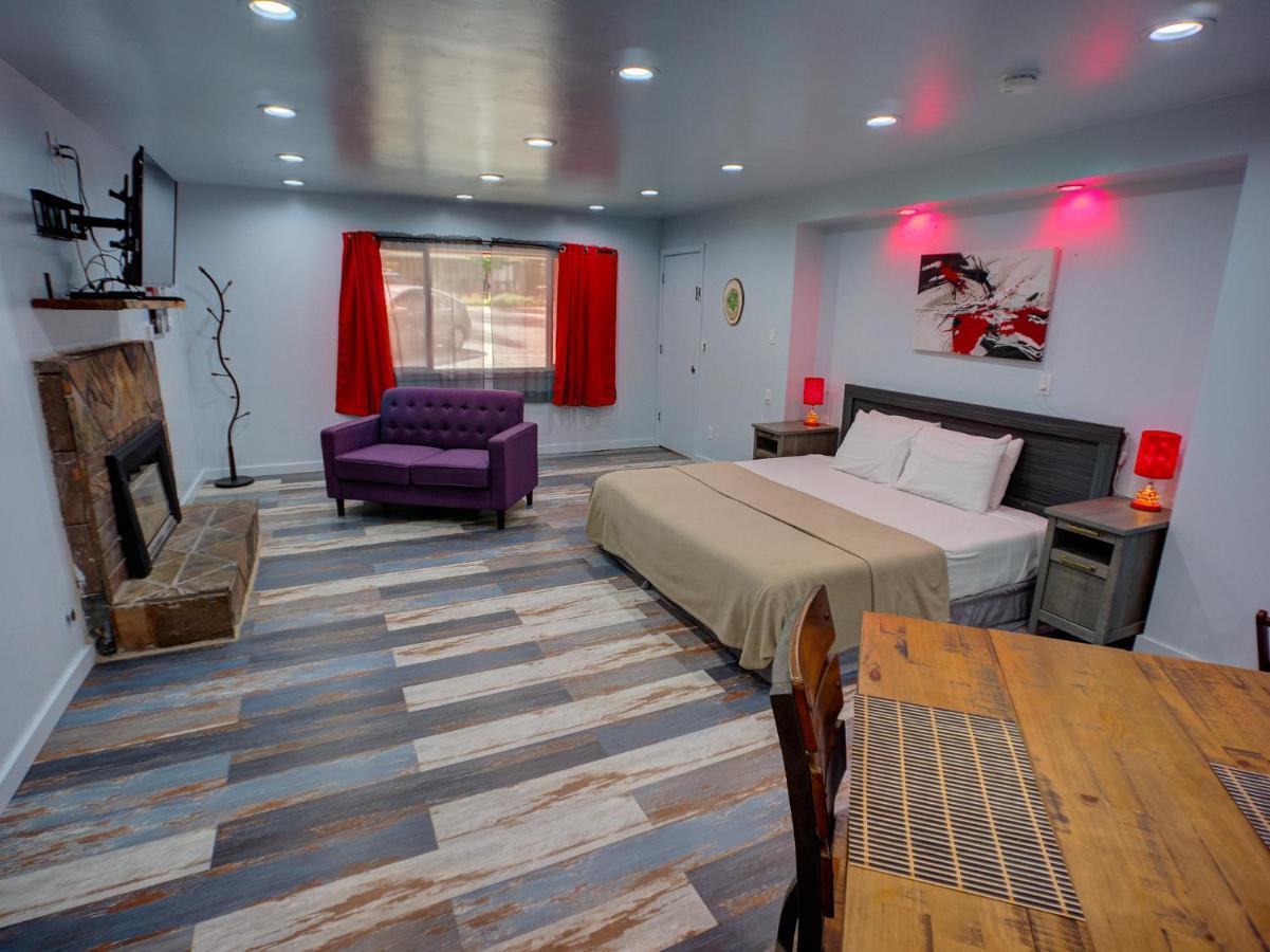 Tao Cabins Big Bear City Exterior photo